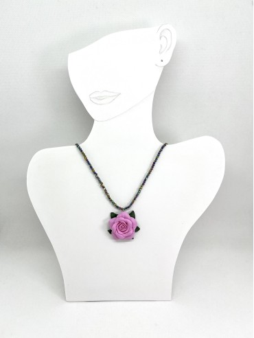 Rosa con cristalli multicolor